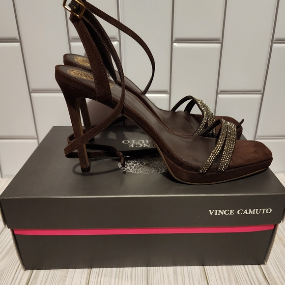 NWT Vince Camuto Sandal Heels - Picture 3 of 5
